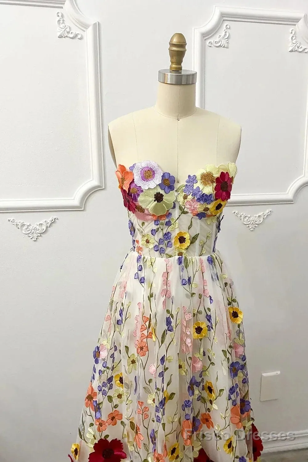 A-Line Wedding Guest Dresses Floral Dress Wedding Guest Floor Length Sleeveless Illusion Neck Wednesday Addams Family Cotton Backless With Embroidery Appliques