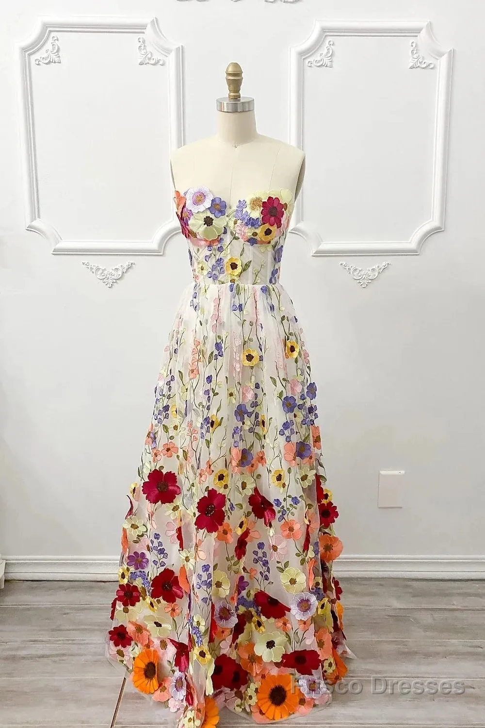 A-Line Wedding Guest Dresses Floral Dress Wedding Guest Floor Length Sleeveless Illusion Neck Wednesday Addams Family Cotton Backless With Embroidery Appliques